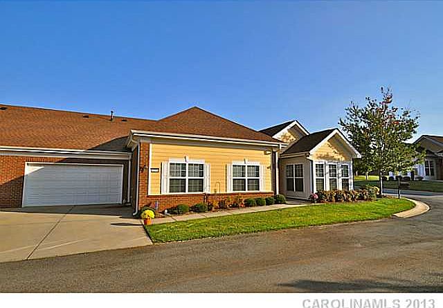 1st image of 2208 N Castle Ct