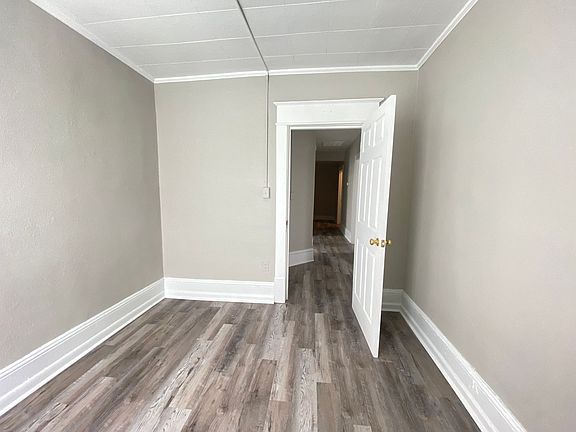 3rd image of 728 Tazewell Ave SE #2