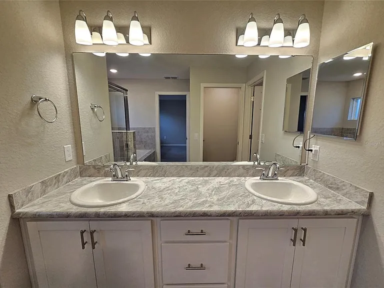 1352 Mountain Flower Ln — Photo 21