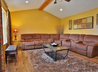 196 Smith Ln, Louisville, KY 40229