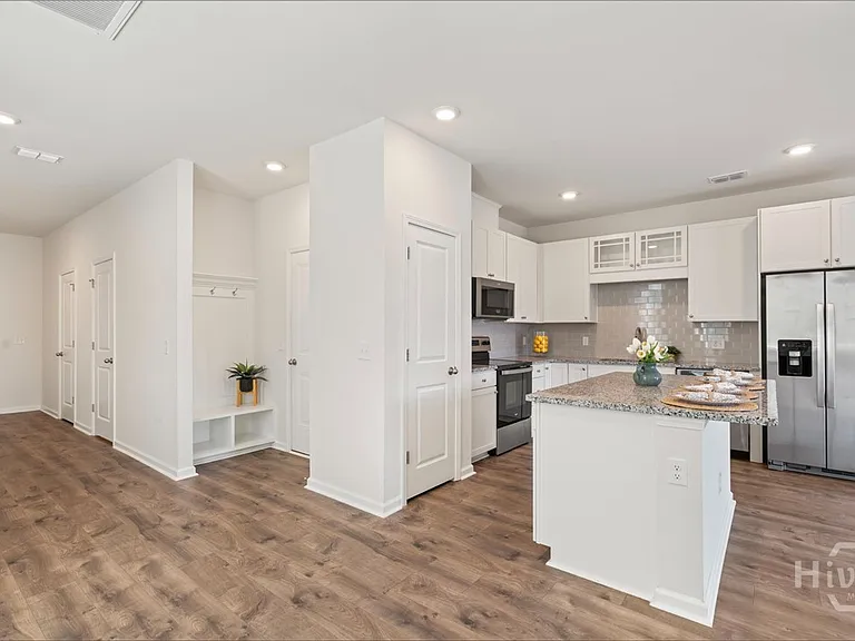 149 Benelli Dr — Photo 4