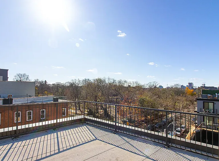 701 Lafayette Ave #3-A — Photo 11