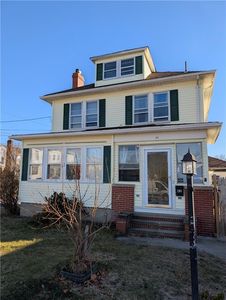 82 Garden St, Cranston, RI, 02910