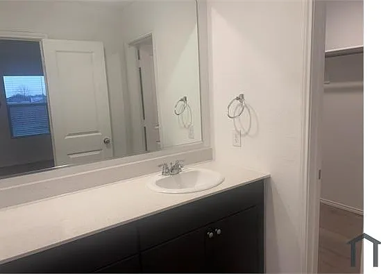 1701 River Crossing Dr — Photo 4