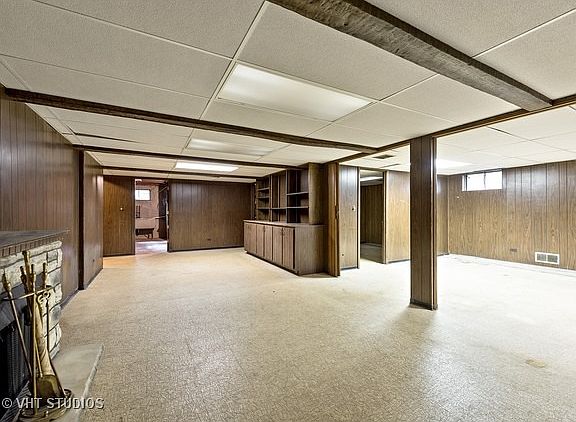 5th image of 239 E Washington Ave