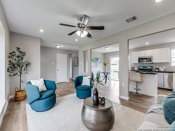 5th image of 5546 Aspen Valley St