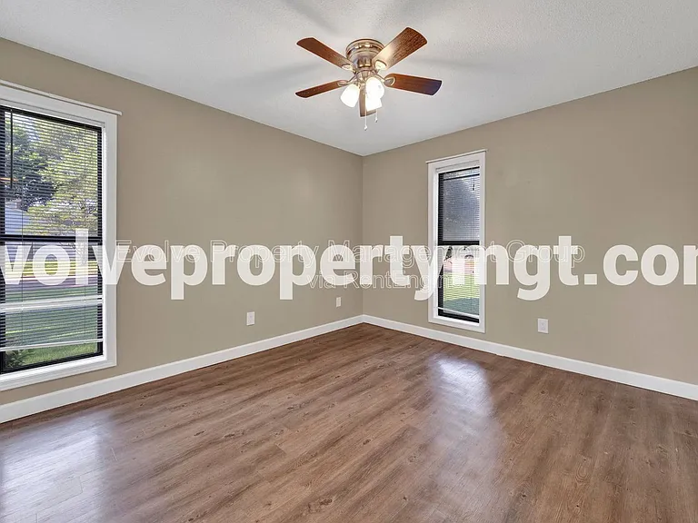 1170 Simmonsridge Dr — Photo 25