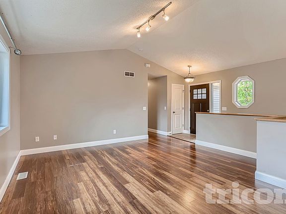 5th image of 7850 Park Ave NE