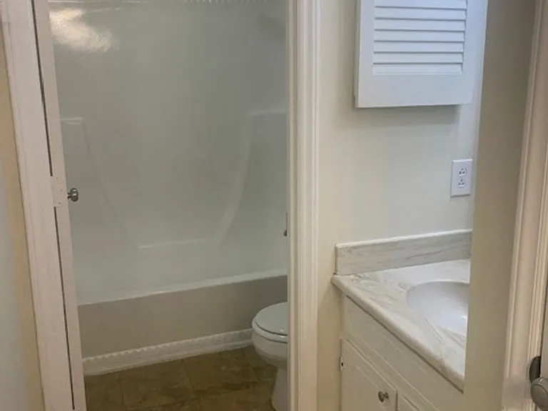 114 Cedar Cove Ln — Photo 11