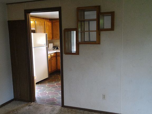 5th image of 314 E Stanton St