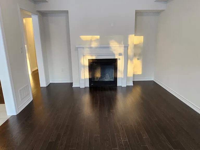 338 Fleetwood Dr — Photo 10