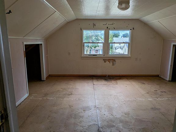 5th image of 4050 6th AVENUE