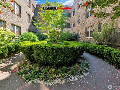 1605 E Olive Street #301, Seattle, WA, 98122