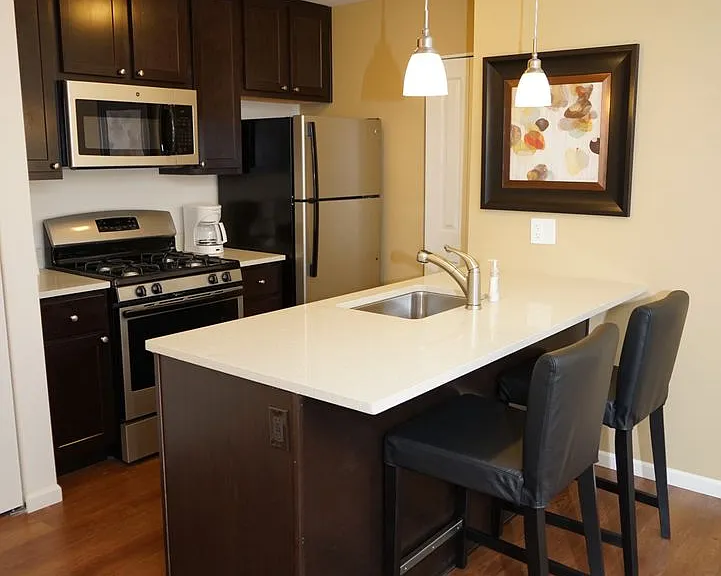 Prairie Square Rentals — Photo 12