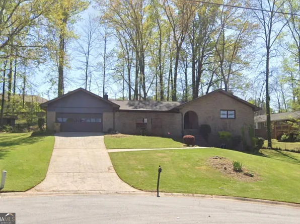 1604 Coronet Dr, Riverdale, GA 30296