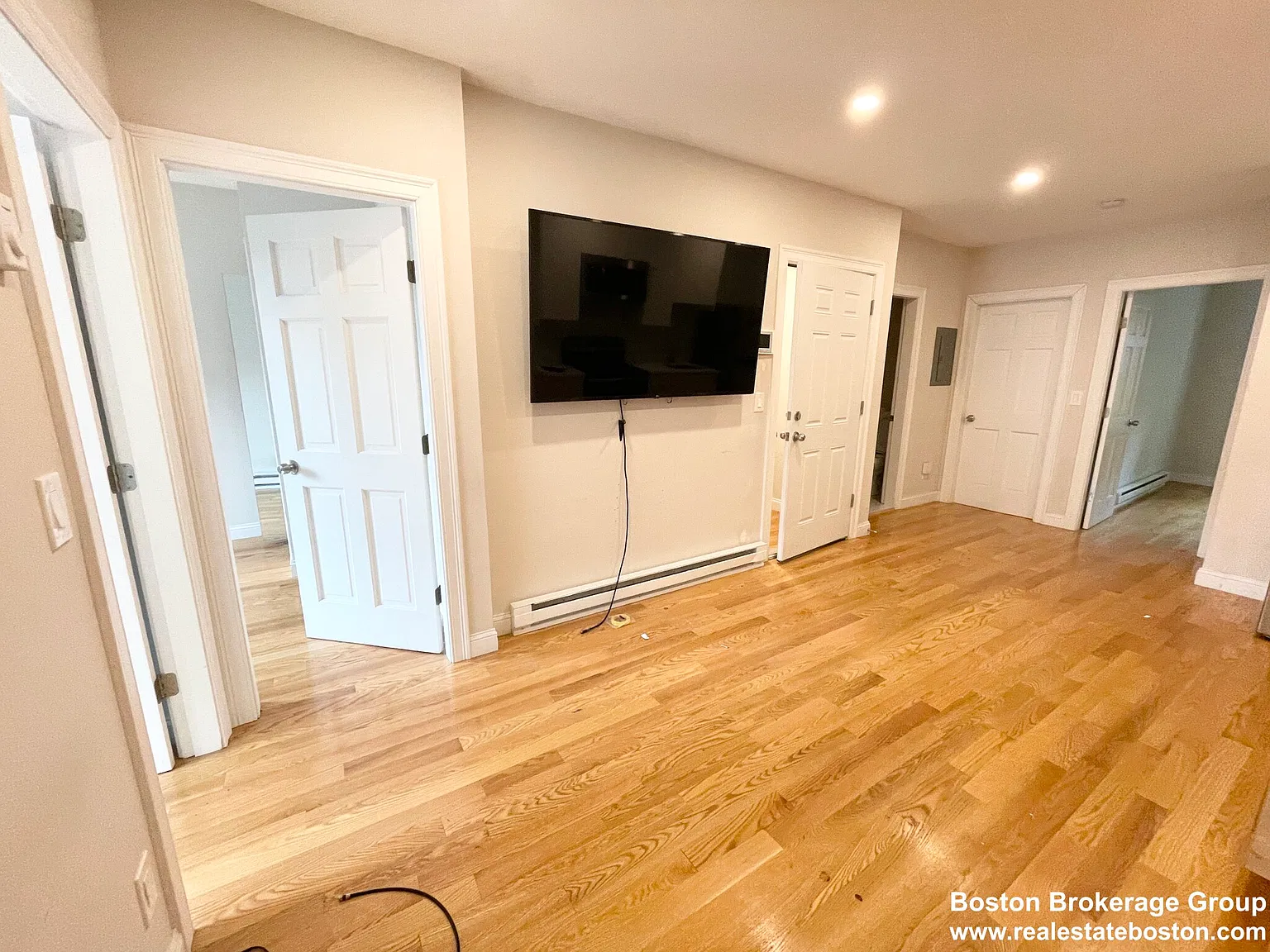 7 Warwick St — Photo 4