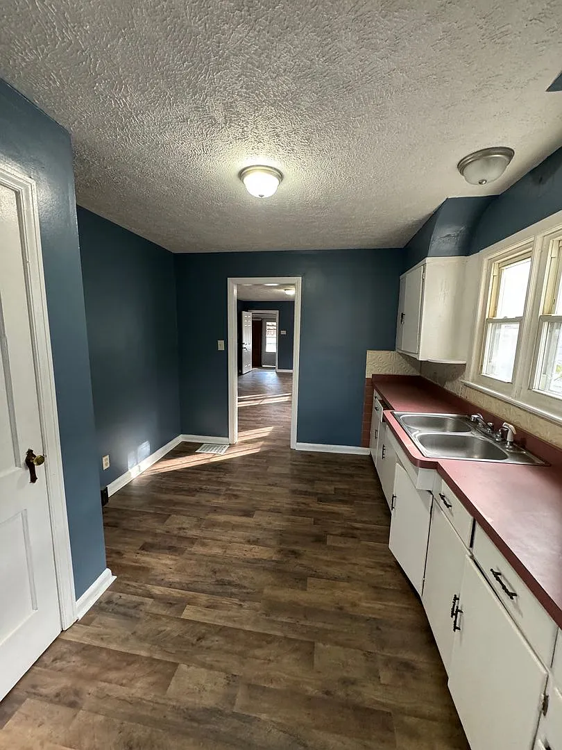 Southeast Indy - 2 BR home — Photo 4