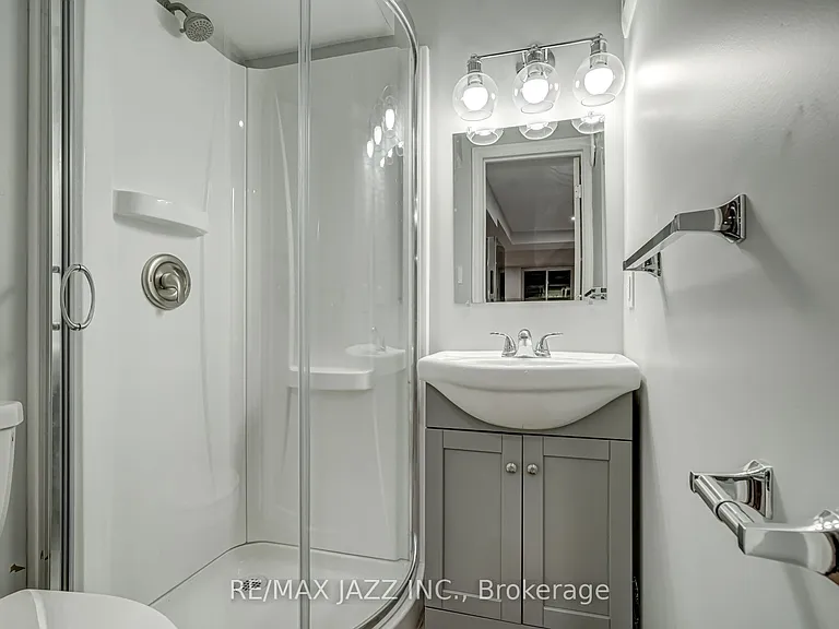 1189 Cartier Blvd #A — Photo 23