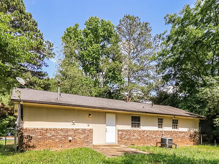 851 Grayson Hwy — Photo 23