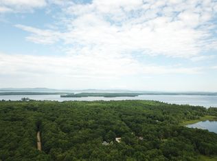 72 S Freeport Rd, Freeport, ME 04032