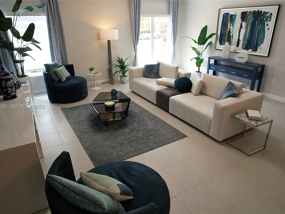 1520 NE 14th St