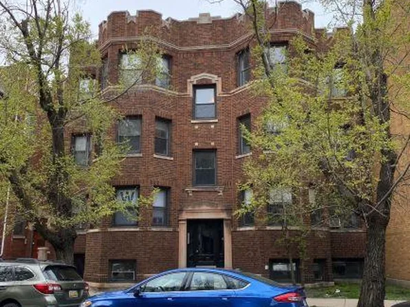 640 W Roscoe St APT 3W, Chicago, IL 60657