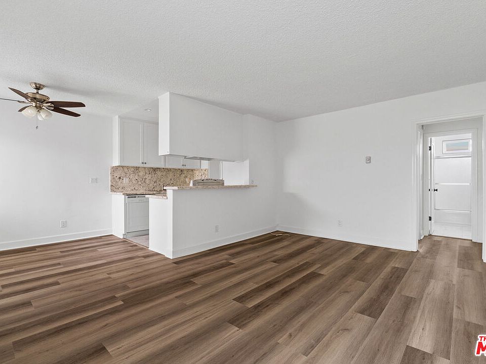 1st image of 3541 Jasmine Ave #8