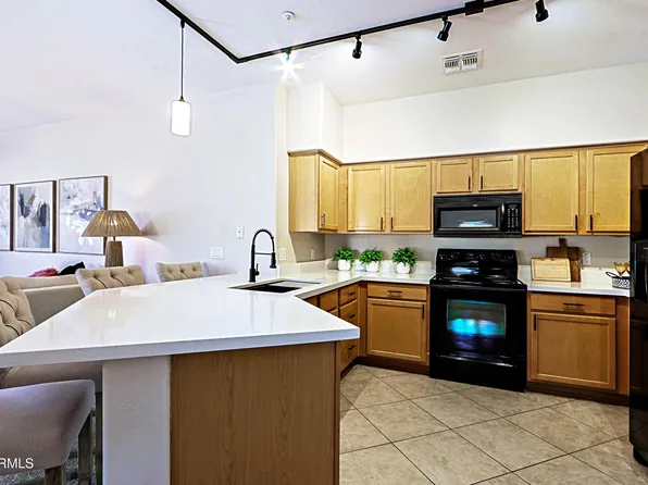 525 N MILLER Road #207, Scottsdale, AZ 85257