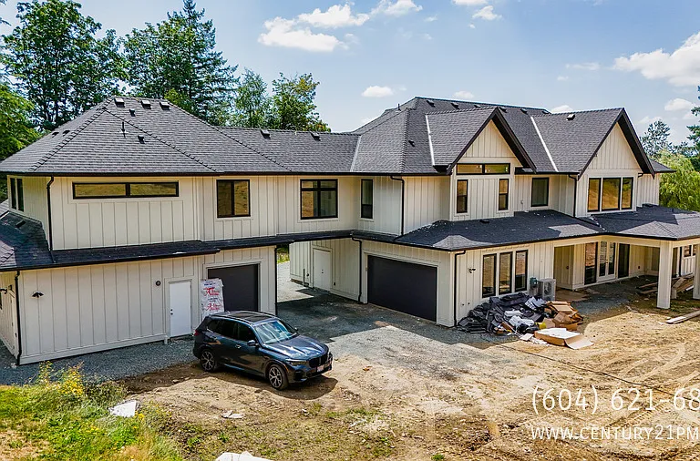 34165 Hartman Ave #UPPER — Photo 3