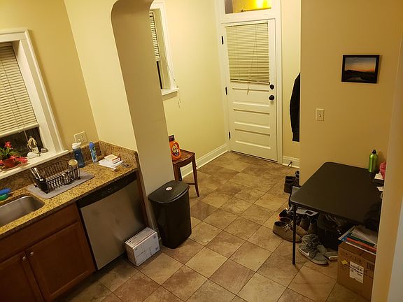 3rd image of 4816 N Hermitage Ave APT 3E