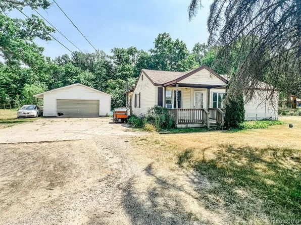 7901 E Apple Ave, Muskegon, MI 49442