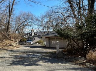 89 Mount Glen Rd, Ringwood, NJ 07456