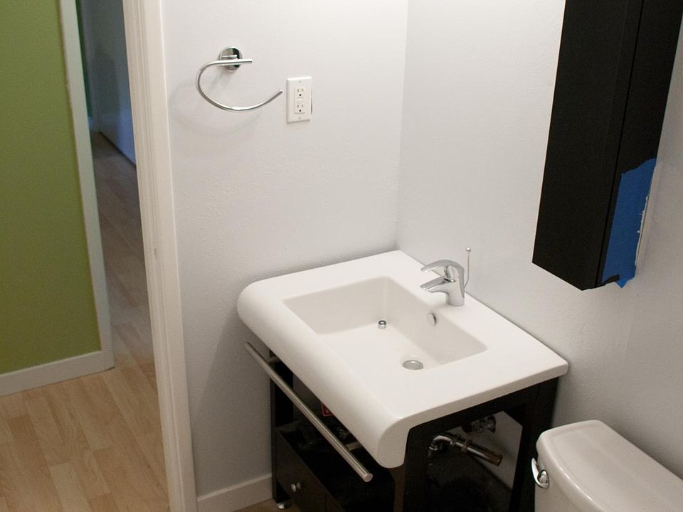 1st image of 1006 W Nickerson St APT 1