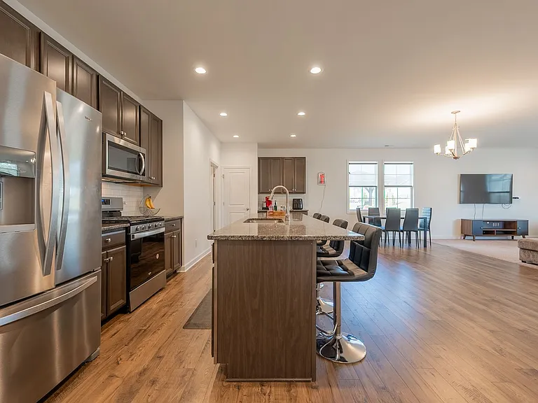 5006 Forsythia Pl — Photo 40