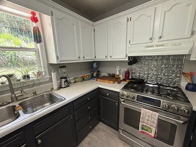 142 Reems Creek Rd — Photo 26