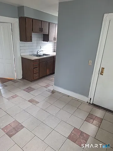 170 Franklin St #1 — Photo 12