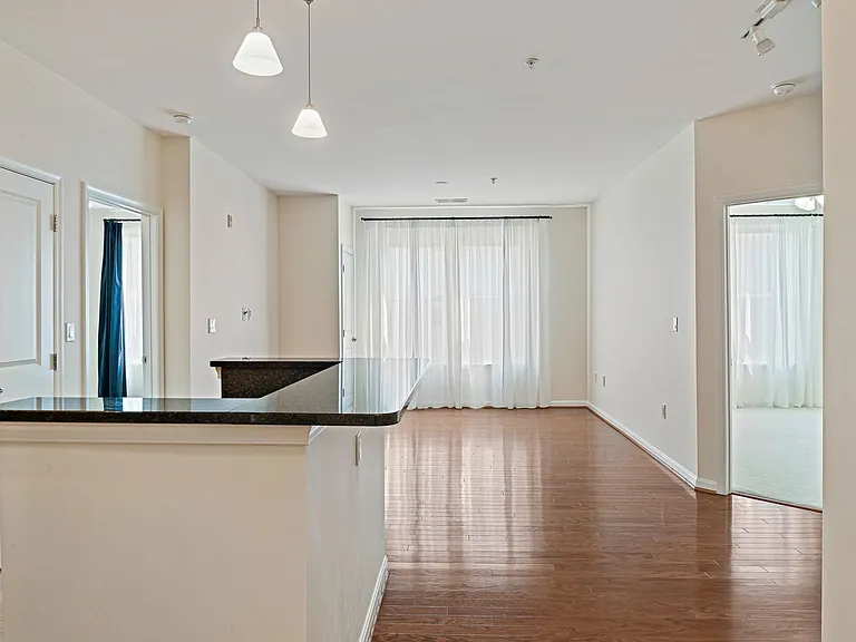 2655 Prosperity Ave #239 — Photo 4