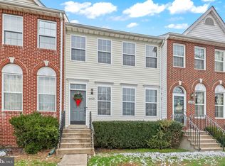 6428 Warren Point Ct, Alexandria, VA 22315