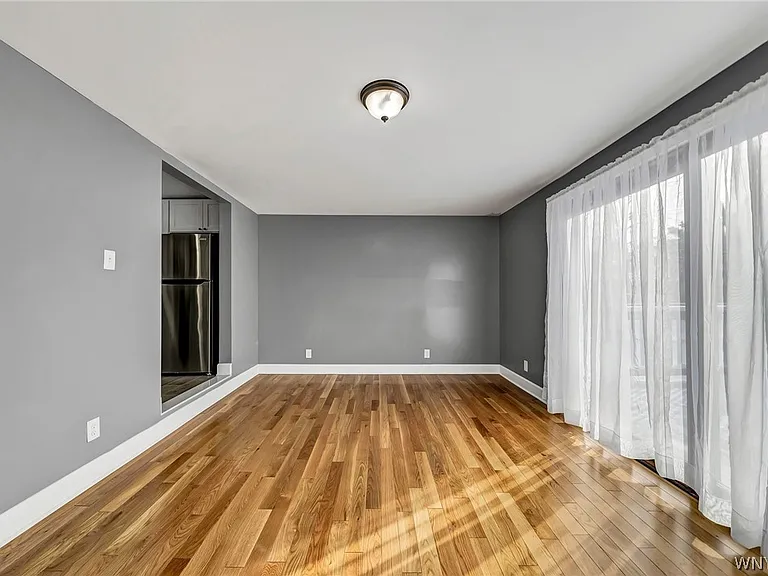 206 Wrexham Ct N — Photo 19
