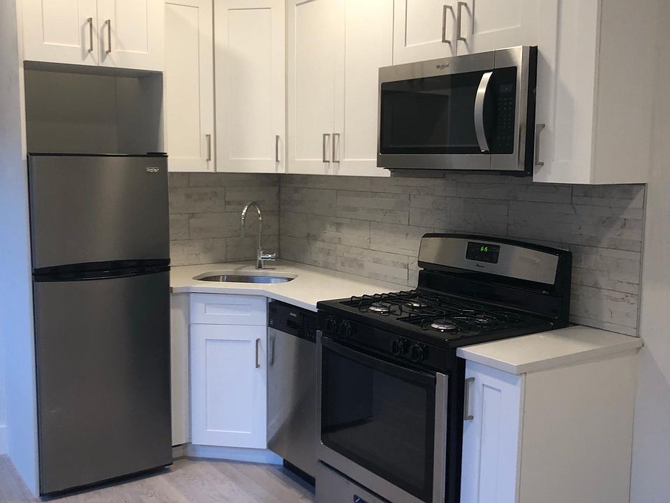 2nd image of 6310 Broadway #4