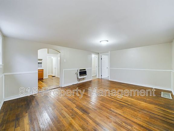 3rd image of 1013 W South Ave Unit 1