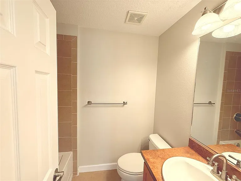 7350 Black Walnut Way — Photo 32