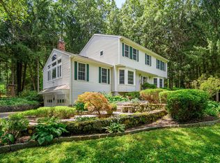 10 Kristy Dr, Bethel, CT 06801