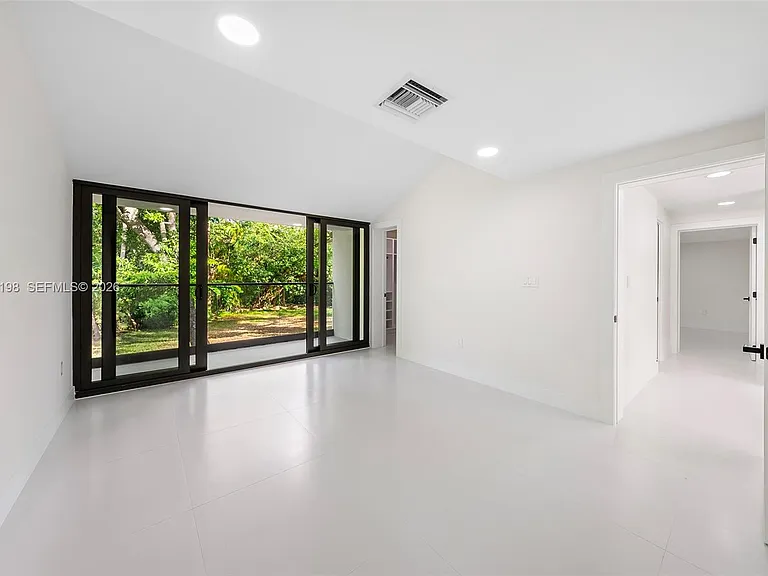 7540 Los Pinos Blvd — Photo 31