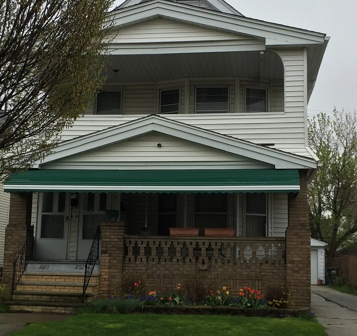 2 bed, 1000 sqft, $1,400 — Photo 2