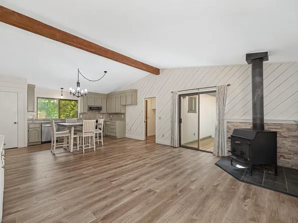 15358 Sky Pines Rd, Grass Valley, CA 95949