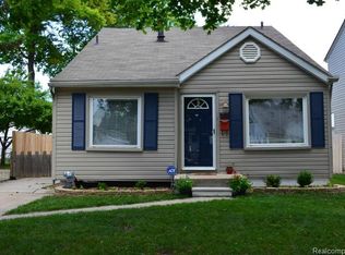 711 Dewey St, Royal Oak, MI 48067