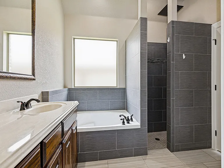 455 Chisholm Trl — Photo 14