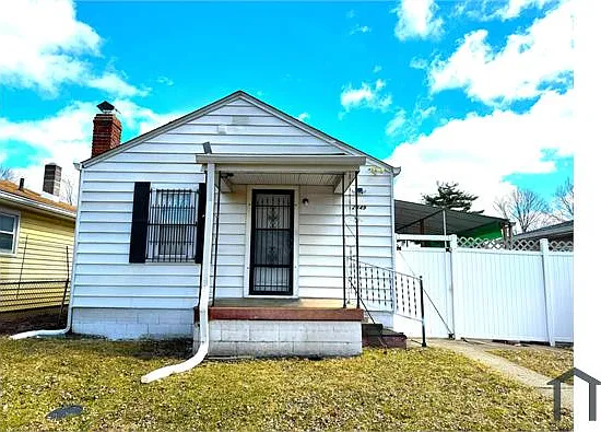 2849 Mars Hill St — Photo 1