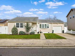 809 N Derby Ave, Ventnor, NJ